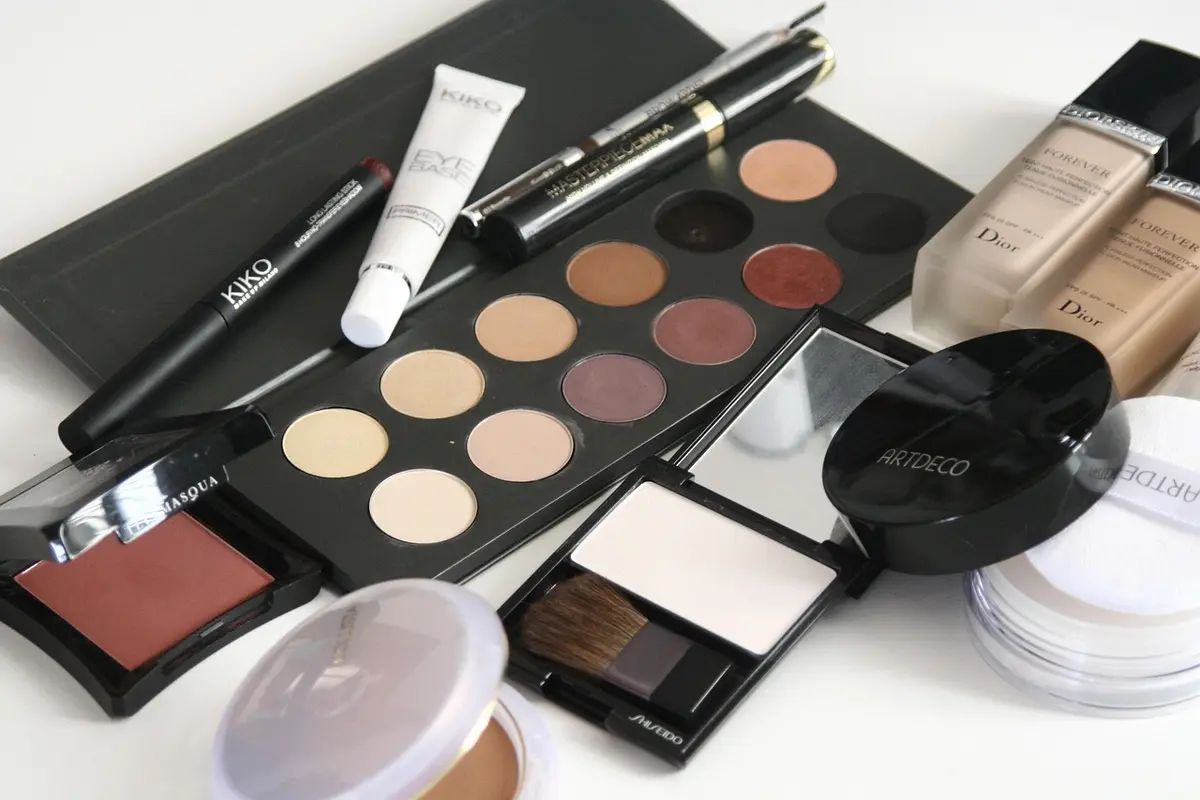 10 melhores sombras para olhos que você precisa experimentar agora