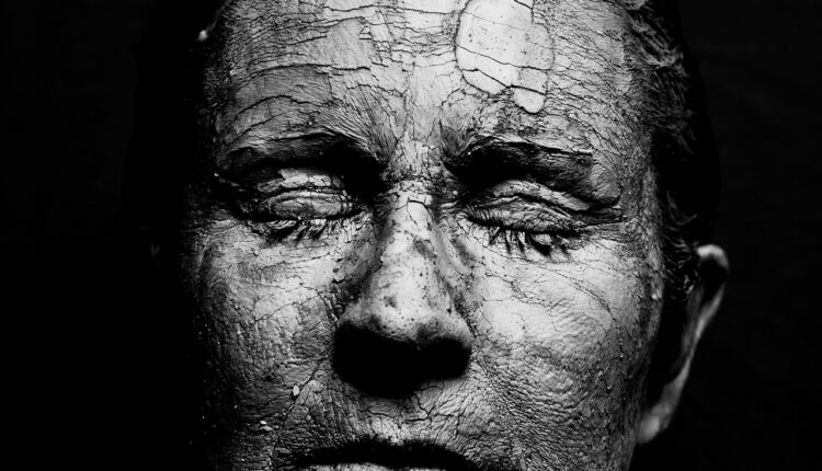 O erro que está destruindo sua pele e você nem percebe