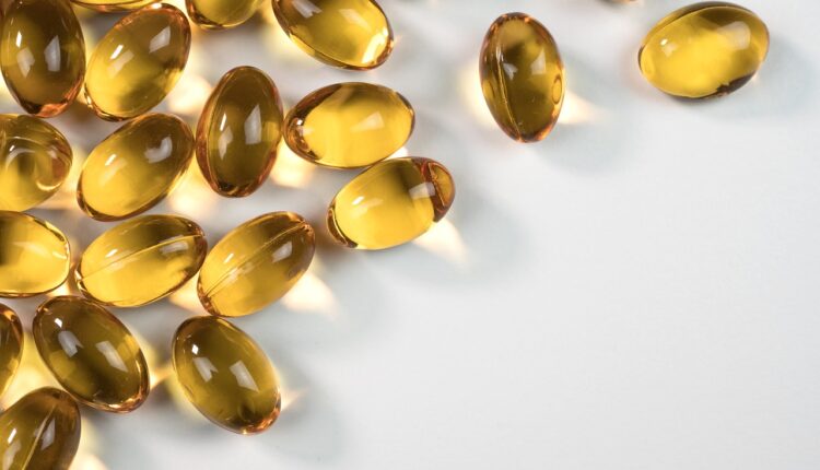 Sandálias transparentes: tendência que voltou com tudo para o verão