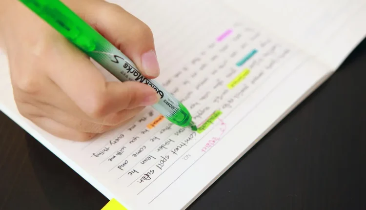 10 melhores iluminadores faciais para uma pele radiante e iluminada