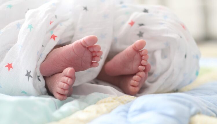 10 melhores lixas elétricas para os pés que vão te dar um spa em casa