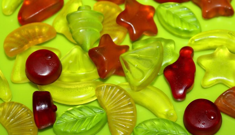 Como preparar gelatina sem errar o ponto e com muito sabor