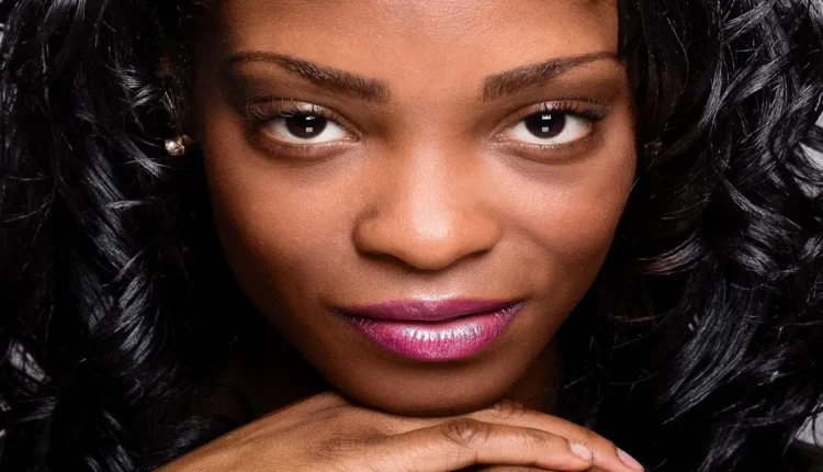 As cores de batom que mais combinam com pele morena