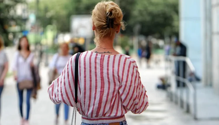 Looks com camisa branca que nunca saem de moda
